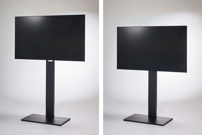 ディスプレイスタンドにディスプレイが設置されている画像が2枚並んでいる。ディスプレイの高さは2段階に設定でき、左側の画像は高い位置に、右側の画像は低い位置に設置されている。